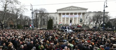 Macaristan Başbakanı Viktor Orban Açıklaması