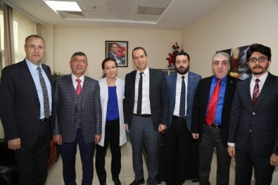 Niğde Belediye Başkanı Faruk Akdoğan'dan Hastane'ye Kutlama Ziyareti