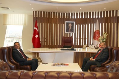 Aksaray Üniversitesi Rektörü Prof. Dr. Yusuf Şahin'den Rektör Bağlı'ya Ziyaret