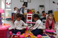 HÜLYA USTA - Çocuklar ASMEK'e Emanet