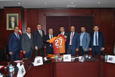 Galatasaraylılar Derneğinden Başkan Hıdıroğlu'na Ziyaret
