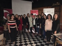 GİRİŞİMCİ KADIN - Girişimci Kadınlara Hemcinslerinden Başarı Plaketi