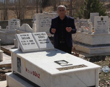 Hollanda'nın Türk Gence İşkencesi Mezar Taşında