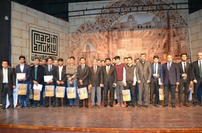 Mardin'de 'Hafızlık Ve Ezanı Güzel Okuma' Yarışması Yapıldı