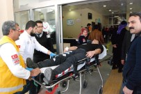 MOTORİZE EKİP - Polisler Kaza Yaptı Açıklaması 3 Yaralı