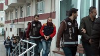İNSAN TİCARETİ - Ayvalık'ta 19 Göçmen Ve 12 Organizatör Yakalandı