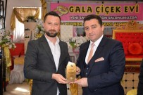 DARMADAĞıN - Başkan Bakıcı'ya Sanayi Esnafından Teşekkür Plaketi