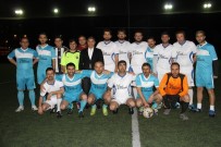 Başkan Yeşil'den Forma Hediyesi