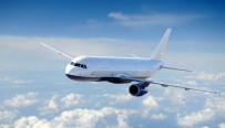 YOLCU UÇAĞI - Havada Panik Açıklaması İki Uçağa Yıldırım Çarptı