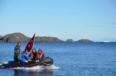 Türk Bilim Adamları Antartika'da