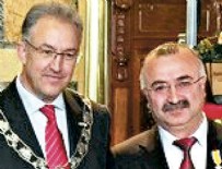 ZAMAN GAZETESI - 'Vur Emri' veren başkanın yanında bakın kimler var!