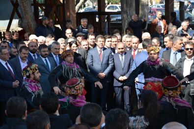 Bakan Zeybekçi Açıklaması 'Ana Muhalefet Lideri Tek Ayak Üstünde Kırk Yalan Söylüyor'