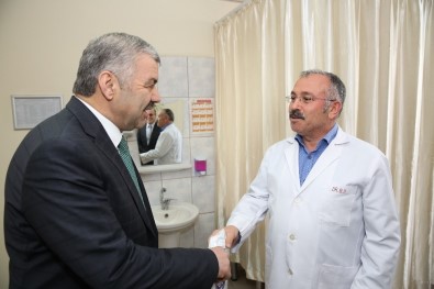 Başkan Çelik'ten Hastane Ziyareti