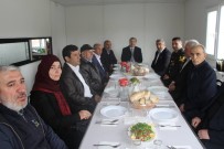 MAHMUTHAN ARSLAN - Hisarcık Kaymakamı Ve Belediye Başkanı Şehit Aileleri Ve Gazilerle Yemekte Bir Araya Geldi