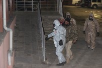 Kilis'e Getirilen 2 Suriyeli KBRN Kontrolünden Geçirildi