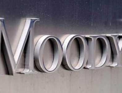 Moody's Türkiyenin kredi notu görünümünü düşürdü