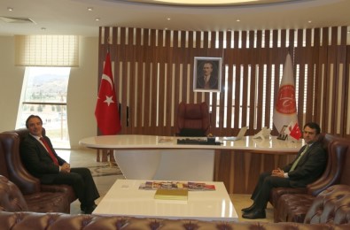 Nevşehir Valisi Aktaş, Rektör Bağlı'yı Ziyaret Etti