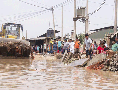 Peru'daki sellerde ölenlerin sayısı 67'ye yükseldi