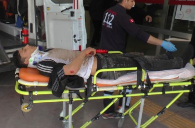 Şanlıurfa'da Motosiklet Kazası Açıklaması 1'İ Ağır, 2 Yaralı