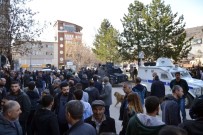 17 Yaşındaki Genç Bıçaklanarak Öldürüldü