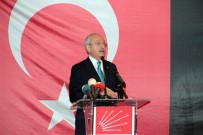 CHP Lideri Kılıçdaroğlu İstanbul'da Muhtarlarla Bir Araya Geldi