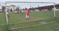 UŞAKSPOR - UTAŞ Uşakspor Evinde Galip