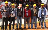 TURGUTLUSPOR - Yeşil Sahada Baretli Tepki