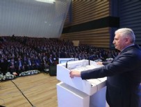 Binali Yıldırım Demokrasi Kongresi'nde konuştu