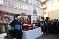 BÜLENT BARATALı - Eski Urla Belediye Başkanı Besim Uyal Defnedildi