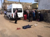 SERVİS ŞOFÖRÜ - İdil'de Servis Aracının Çarptığı Çocuk Öldü