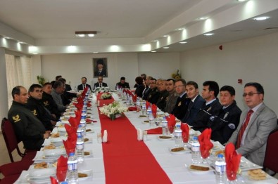 Karaman'da Halk Oylaması Güvenlik Toplantısı Yapıldı