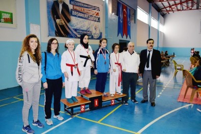 Mudanyalı Öğrenciler Karatede Bursa'yı Temsil Edecek