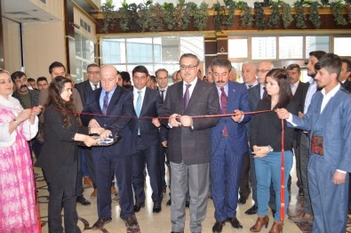 Şırnak'ta 'Çemberimde Gül Oya' Sergisi Açıldı