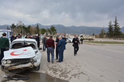 Tokat'ta Trafik Kazası Açıklaması 6 Yaralı