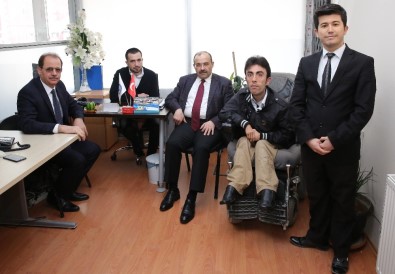 Vali Ustaoğlu'ndan Engelli Çalışanlara Ziyaret
