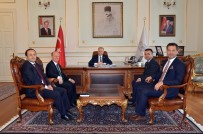 ŞENER ÇELIKAYAR - Yeşilay Derneği Vali Ceylan İle Bir Araya Geldi