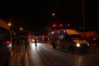 Yolcu Minibüsü İle Otomobil Çarpıştı Açıklaması 2 Yaralı