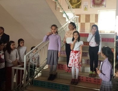 Atatürk İlkokulunda 'Şehitleri Anma Günü' Etkinliği