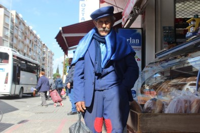 Kadın Gibi Giyinen Erkeklere Kızan Salih Dede'den İlginç Eylem