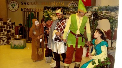 Sarıgöllü Çocuklar 'Robin Hood' İle Gülme Krizine Girdi