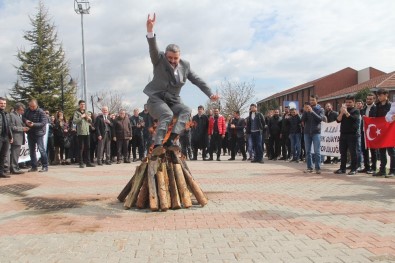 Bolu'da Ülkücüler Nevruz'u Üniversitede Kutladı