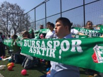 DOWN SENDROMU - Bursasporlu Taraftarlardan Özel Öğrenciler İçin Anlamlı Davranış