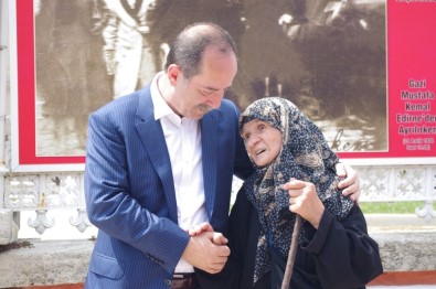 Edirne Belediye Başkanı Gürkan, Yaşlılar Haftası'nı Kutladı