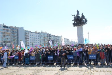 İzmir'de Nevruz Kutlamaları