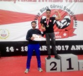 BİLEK GÜREŞİ - Kütahyalı Bilek Güreşi Sporcusu Burak Öztürk, Türkiye İkincisi Oldu