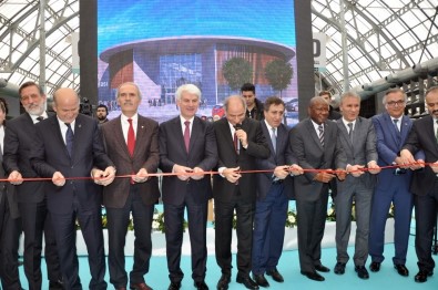 MODEF 37. Kez Kapılarını Açtı