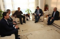 ŞÜKRÜ KARABACAK - Başkan Karabacak, Çocuklarına Ömer Halis İsmini Veren Aileyi Ziyaret Etti