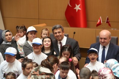 Başkan Karadeniz, Down Sendromlu Çocuklarla Biraraya Geldi