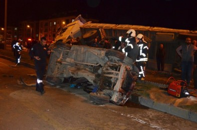 Kula'da Trafik Kazası Açıklaması 1 Yaralı