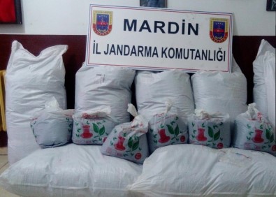 Mardin'de 280 Kilogram Kaçak Çay Ele Geçirildi
